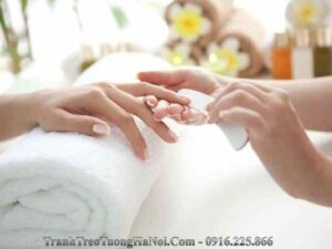 Tranh treo tường Spa, nail hình ảnh dũa móng tay mới nhất AmiA 0404012024