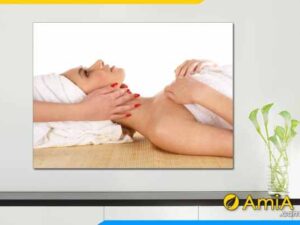 Tranh treo tường cô gái xinh đẹp đi massage tại Spa AmiA 2604172024